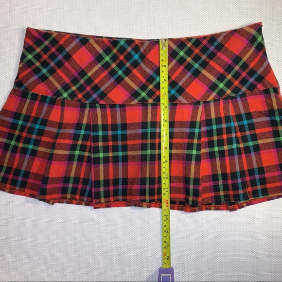 ❌SOLD❌ Space Girlz | pleated skirt - Picture 3 of 7